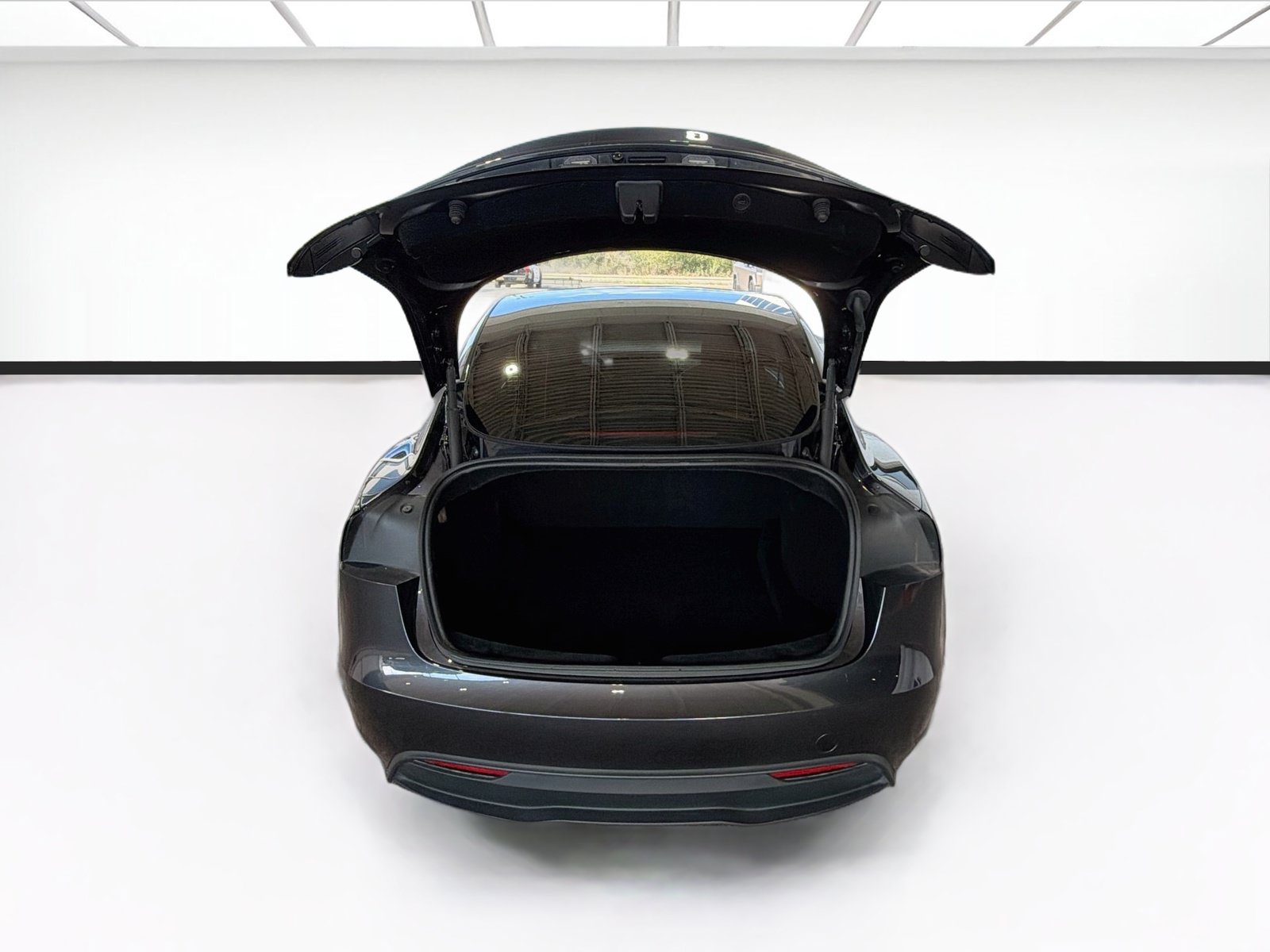 Used 2025 Tesla Model 3 RWD image 19