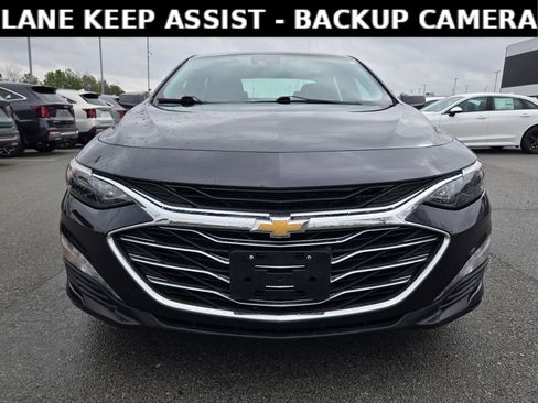 Used 2023 Chevrolet Malibu LT image 2