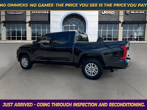 Used 2025 Toyota Tundra SR5 AWD/4WD image 6