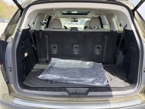 Used 2022 Subaru Ascent Limited w/ Technology Package AWD/4WD image 27