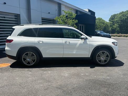 Used 2024 Mercedes-Benz GLS 450 4MATIC image 8