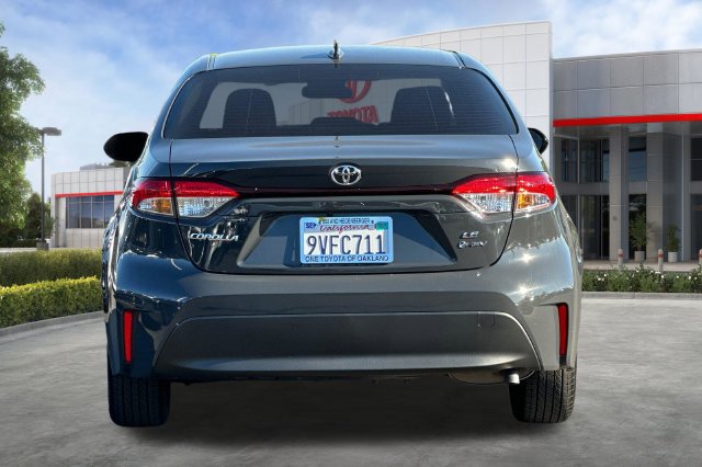 Used 2026 Toyota Corolla LE FWD image 5