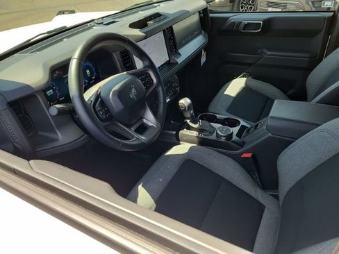Used 2025 Ford Bronco Big Bend AWD/4WD image 3