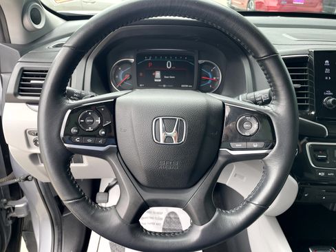 Certified 2021 Honda Pilot Touring image 15