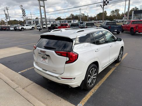 Used 2020 GMC Terrain Denali w/ Denali Premium Package image 5