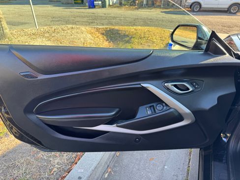 Used 2018 Chevrolet Camaro LT image 12