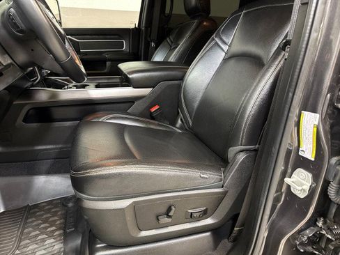 Used 2024 RAM 3500 Big Horn w/ Night Edition image 17