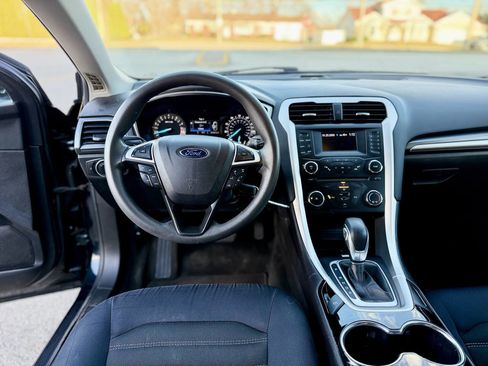 Used 2014 Ford Fusion SE image 13