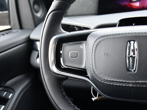 New 2026 Lincoln Navigator Reserve w/ Jet Appearance Package image 41