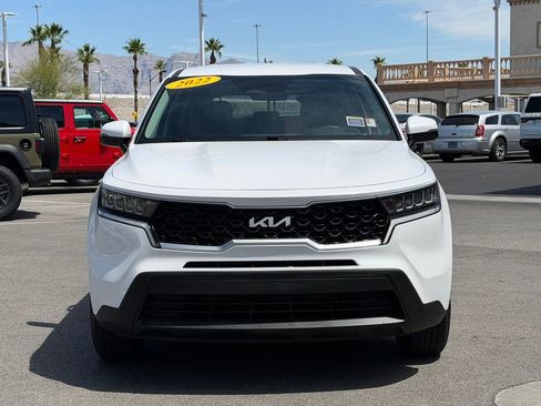 Used 2022 Kia Sorento LX FWD image 10