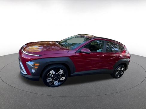 Used 2025 Hyundai Kona SEL image 3