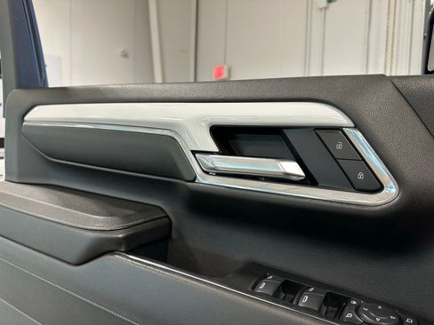 Used 2024 Chevrolet Silverado 2500 LT w/ Safety Package image 16