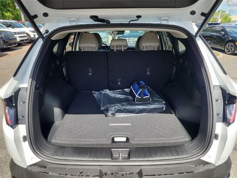 New 2025 Hyundai Tucson SEL image 8