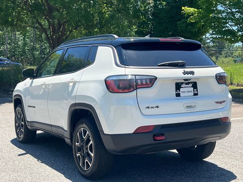 Used 2019 Jeep Compass Trailhawk AWD/4WD image 3