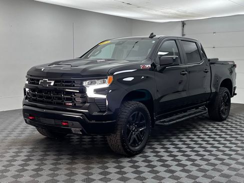 Used 2025 Chevrolet Silverado 1500 LT Trail Boss w/ Convenience Package II AWD/4WD image 13