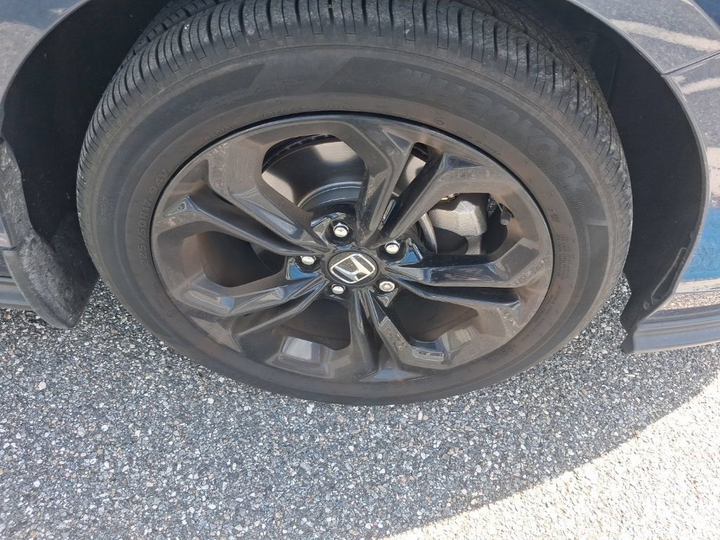 Certified 2025 Honda Accord SE image 14