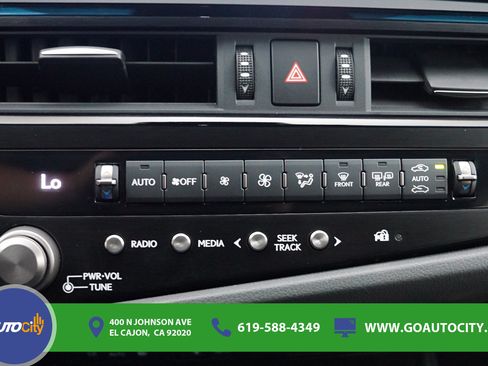 Used 2024 Lexus ES 300h w/ Premium Package FWD image 21