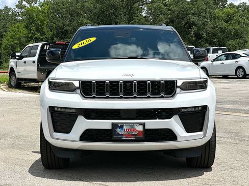 New 2026 Jeep Grand Cherokee L Summit w/ Advanced Protech Group IV AWD/4WD image 10