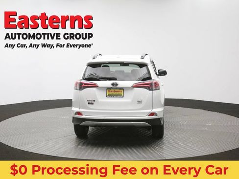 Used 2018 Toyota RAV4 XLE AWD/4WD image 39