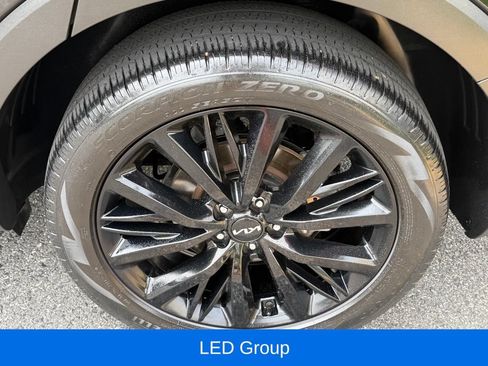 Used 2022 Kia Telluride SX FWD image 13