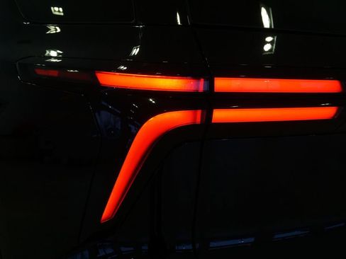 New 2026 Chevrolet Traverse LT w/ Midnight/Sport Edition image 31