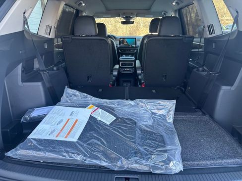 New 2026 Volkswagen Atlas SE image 17