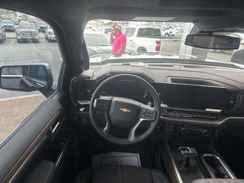 New 2026 Chevrolet Silverado 1500 High Country w/ LPO, Dark Essentials Package image 25