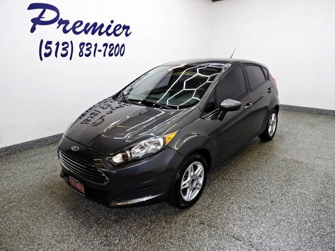 Used 2019 Ford Fiesta SE image 1