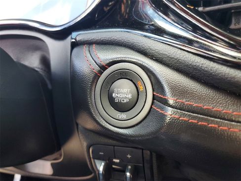 Used 2023 Dodge Durango GT image 27