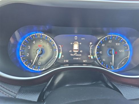 Used 2020 Chrysler Pacifica Limited image 20