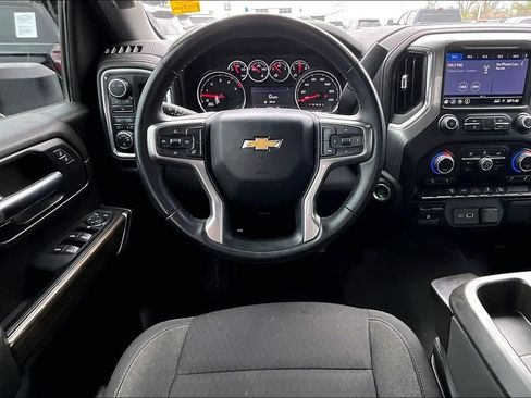 Used 2023 Chevrolet Silverado 2500 LT w/ Convenience Package image 9