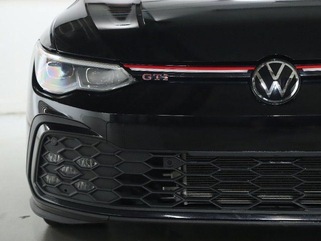 Used 2024 Volkswagen GTI SE FWD image 6