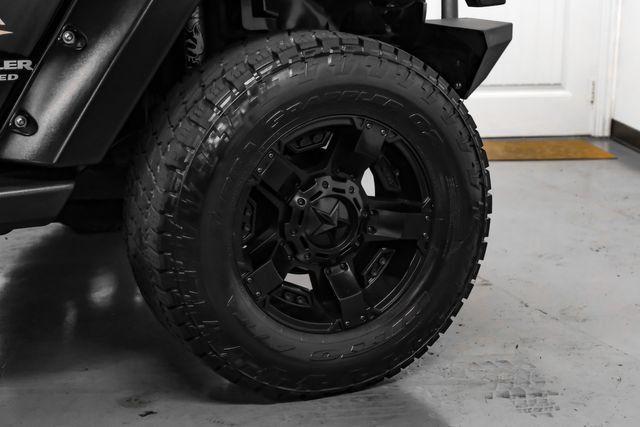 Used 2015 Jeep Wrangler Unlimited Sahara w/ Connectivity Group AWD/4WD image 52