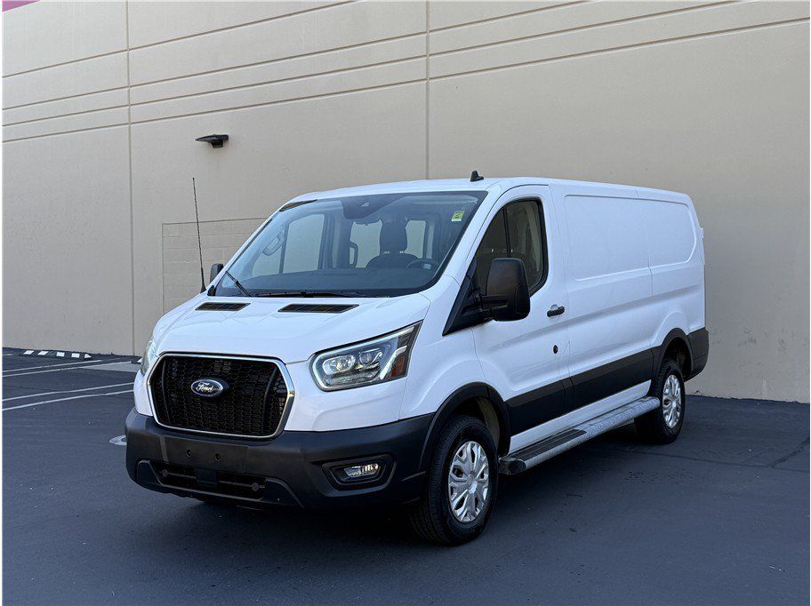 Used 2023 Ford Transit 250 Low Roof w/ Exterior Upgrade Package RWD image 4