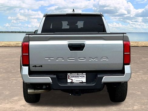 Used 2024 Toyota Tacoma TRD Off-Road image 7