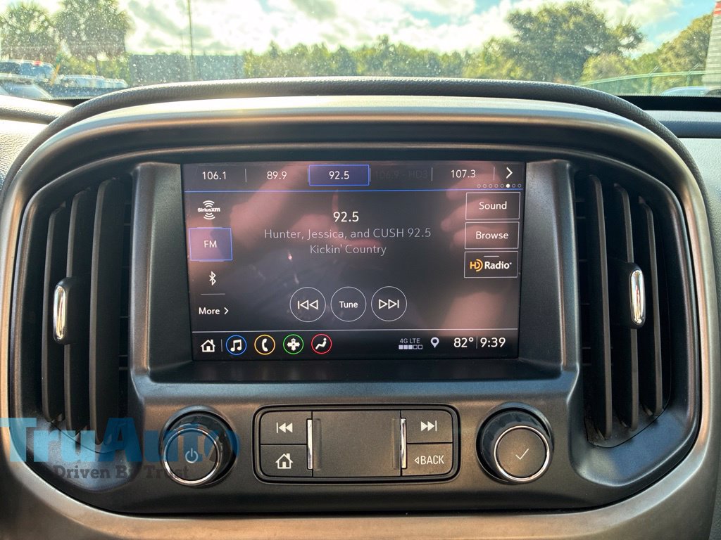 Used 2021 Chevrolet Colorado Z71 w/ Z71 Midnight Edition AWD/4WD image 32