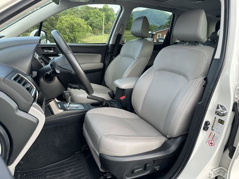 Used 2018 Subaru Forester 2.5i Limited AWD/4WD image 9