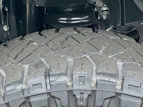 Used 2020 Jeep Gladiator Sport w/ Quick Order Package 24S image 32