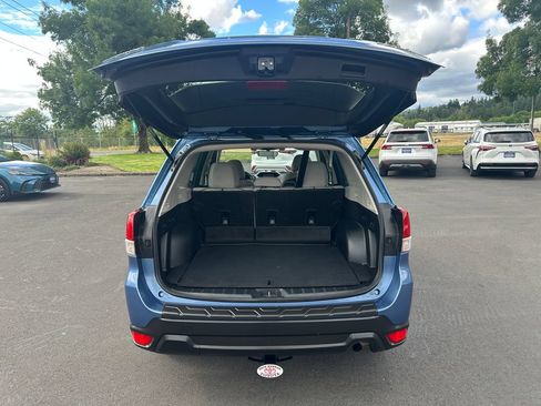 Used 2020 Subaru Forester Premium AWD/4WD image 11