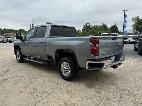 Used 2024 Chevrolet Silverado 2500 LT w/ Convenience Package AWD/4WD image 5