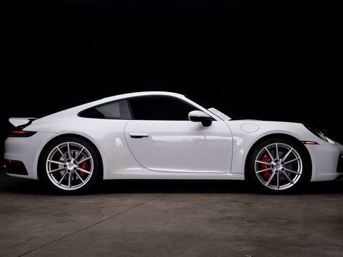 Used 2020 Porsche 911 Carrera 4S AWD/4WD image 10