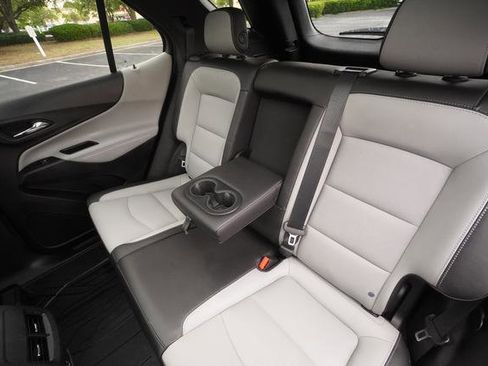 Used 2020 Chevrolet Equinox Premier FWD image 27