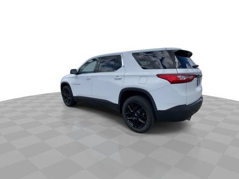 Used 2021 Chevrolet Traverse LS w/ LPO, Blackout Package FWD image 8