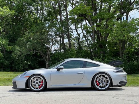 Certified 2022 Porsche 911 GT3 RWD image 2