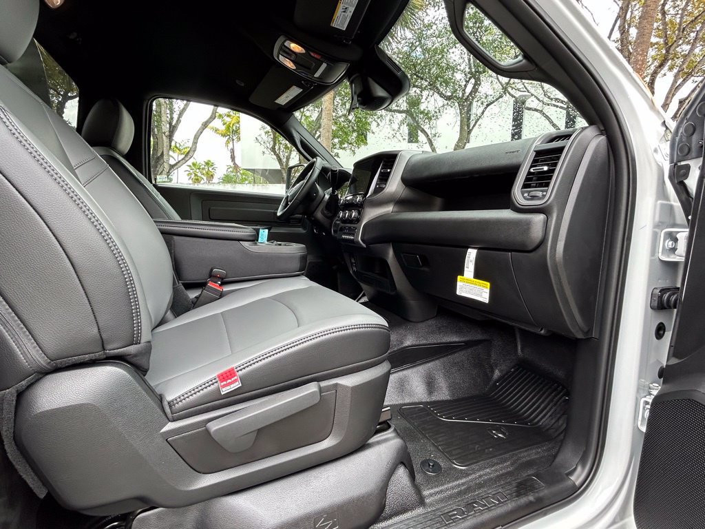 Used 2025 RAM 5500 Tradesman AWD/4WD image 29