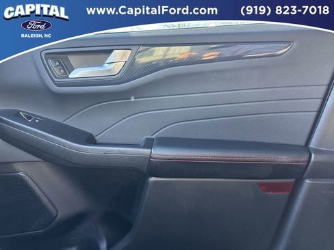 Certified 2023 Ford Escape ST-Line w/ Tech Pack #1 image 28