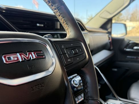 Used 2024 GMC Sierra 1500 AT4 w/ AT4 Premium Package image 17