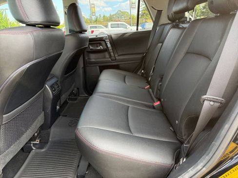 Used 2021 Toyota 4Runner TRD Off-Road Premium AWD/4WD image 33