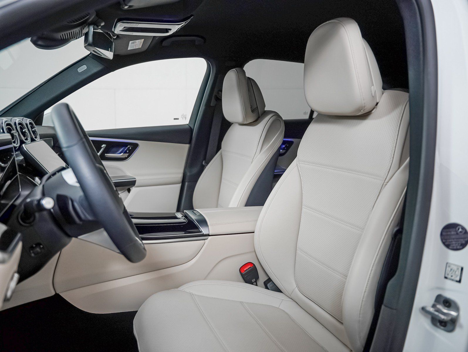 Certified 2025 Mercedes-Benz GLC 350e 4MATIC image 12