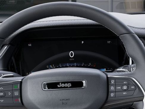 New 2026 Jeep Grand Cherokee Altitude image 17